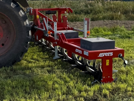 rohumaa aeraator põllul